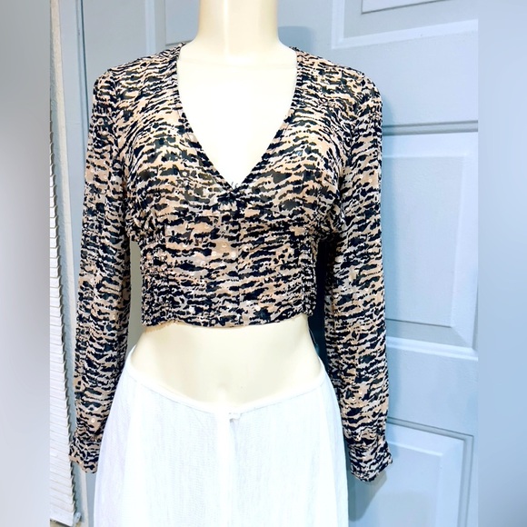 Zara brand size XS Stylish Black and Tan Crop Top - Picture 1 of 8